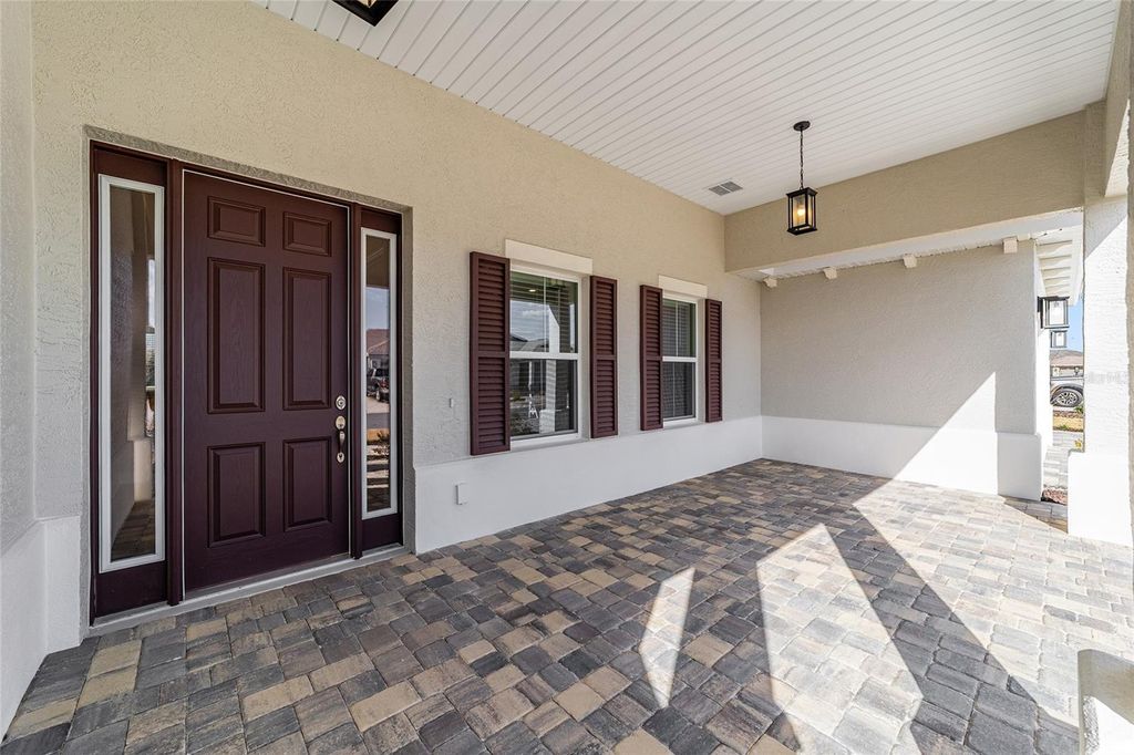 Image 8 of property listing at 10071 SW 82ND PLACE ROAD, Ocala, FL 34481