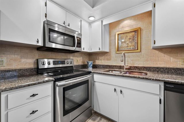 2291 AMERICUS BOULEVARD W 25, Clearwater, FL 33763