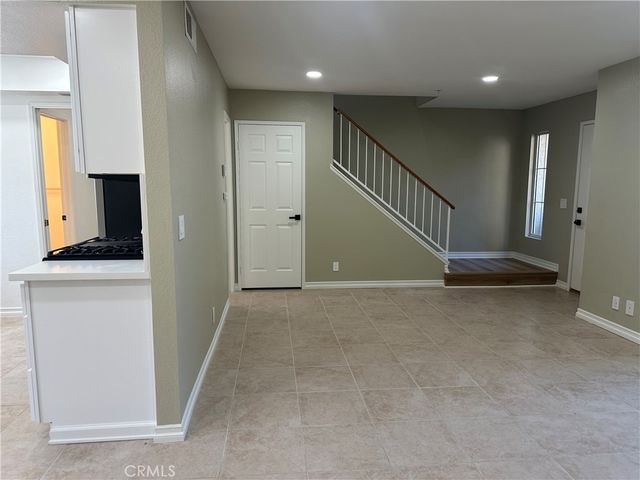201 Laurel 6, Brea, CA 92821