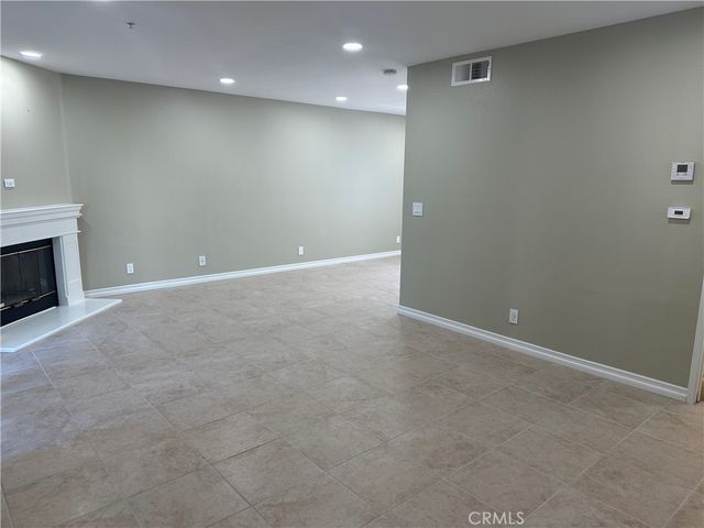 201 Laurel 6, Brea, CA 92821