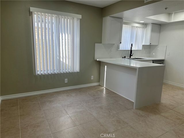 201 Laurel 6, Brea, CA 92821