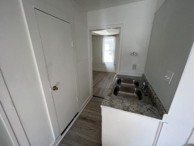 413 Park View DRIVE, Racine, WI 53404