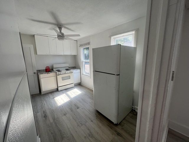 413 Park View DRIVE, Racine, WI 53404