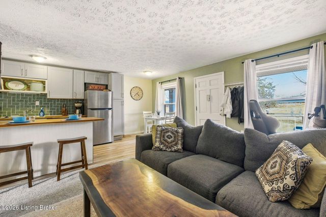4501 S 6th St 71, Louisville, KY 40214