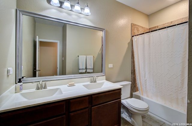 11211 Hill Top Loop, Helotes, TX 78023