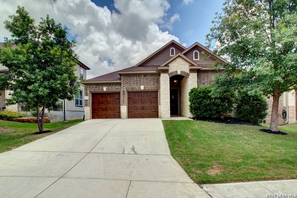 11211 Hill Top Loop, Helotes, TX 78023
