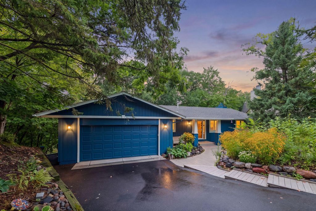 8756 Walton Oaks Drive, Bloomington, MN 55438 — exterior