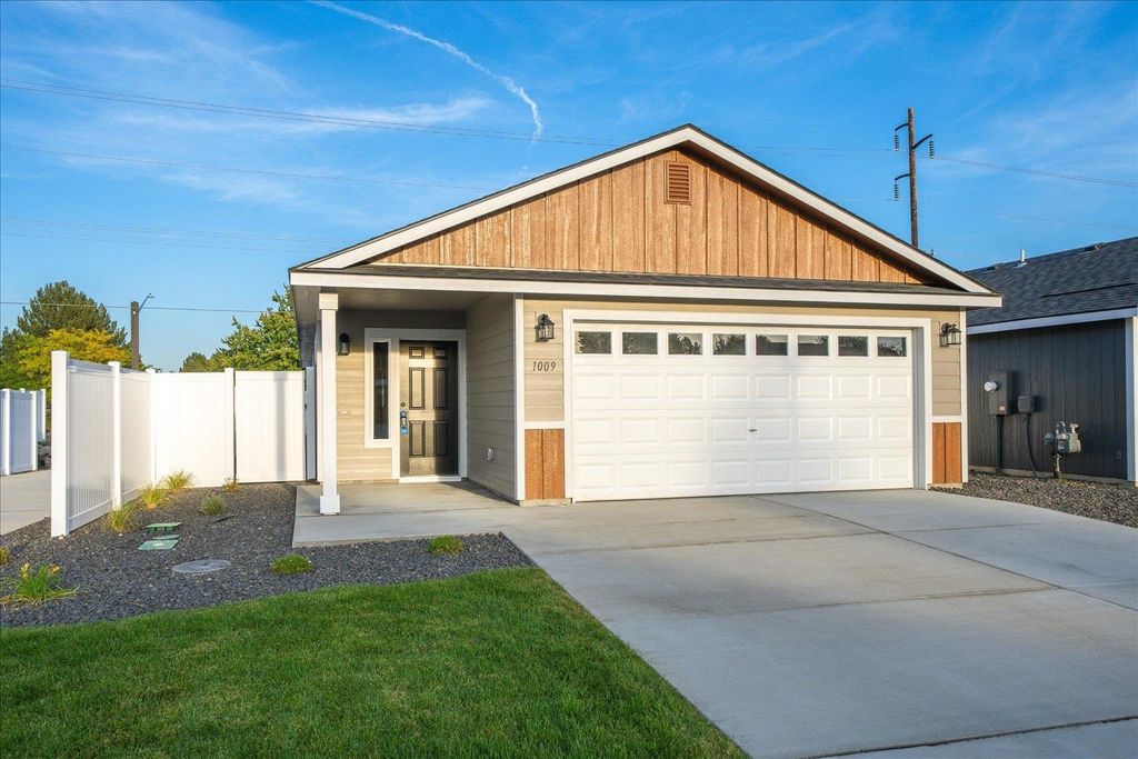 1009 S Century Rd, Spokane Valley, WA 99037