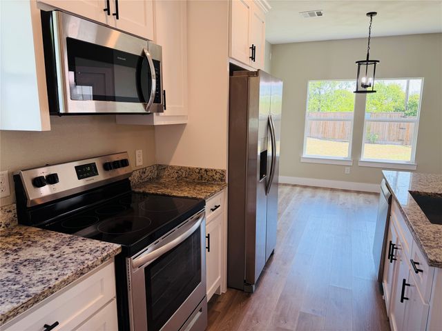 3208 NW 31st Street, Fort Worth, TX 76106