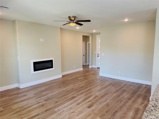 3208 NW 31st Street, Fort Worth, TX 76106
