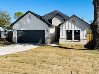 3208 NW 31st Street, Fort Worth, TX 76106