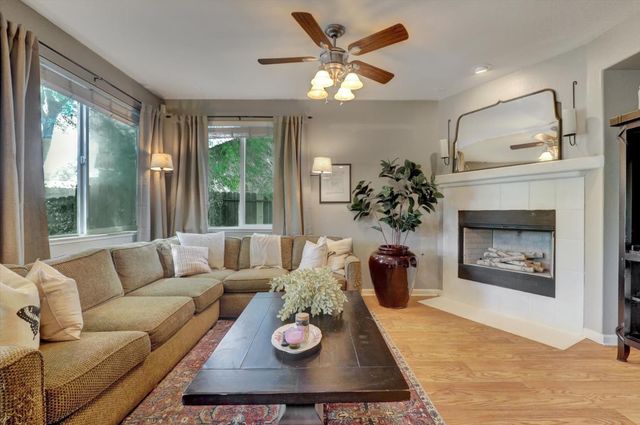 2930 Cardinal Dr, Lincoln, CA 95648