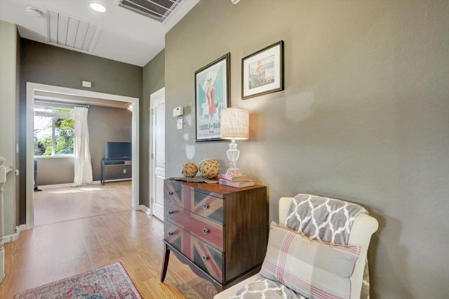 2930 Cardinal Dr, Lincoln, CA 95648