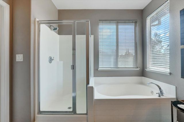 2930 Cardinal Dr, Lincoln, CA 95648