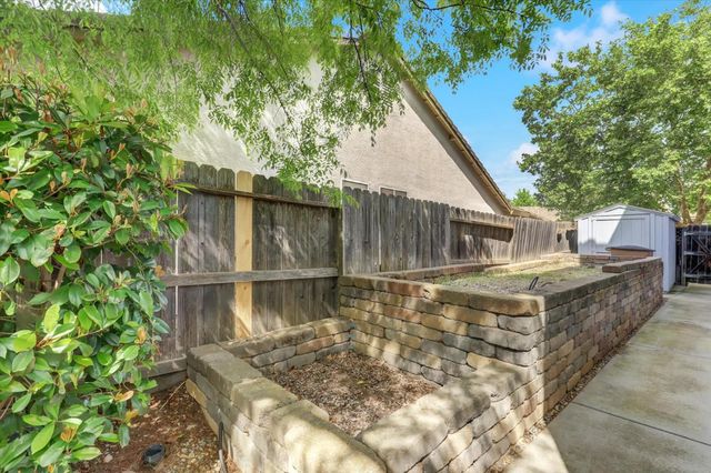 2930 Cardinal Dr, Lincoln, CA 95648