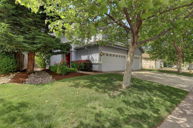 2930 Cardinal Dr, Lincoln, CA 95648