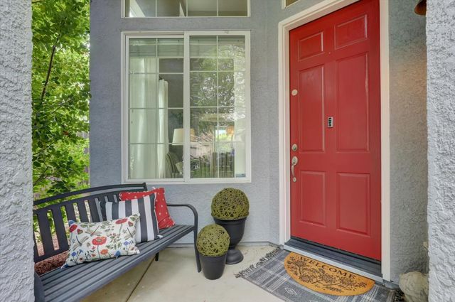 2930 Cardinal Dr, Lincoln, CA 95648