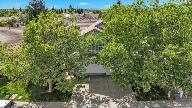 2930 Cardinal Dr, Lincoln, CA 95648