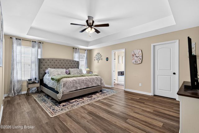 116 Vineland Parkway Dr, Vine Grove, KY 40175