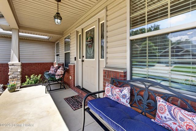 116 Vineland Parkway Dr, Vine Grove, KY 40175