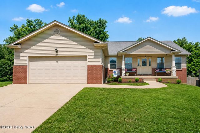 116 Vineland Parkway Dr, Vine Grove, KY 40175
