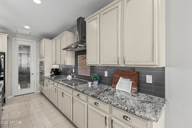 12547 W TUCKEY Lane, Glendale, AZ 85307