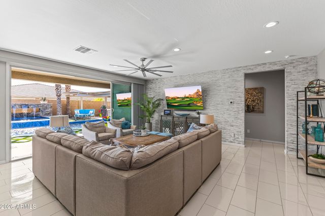 12547 W TUCKEY Lane, Glendale, AZ 85307