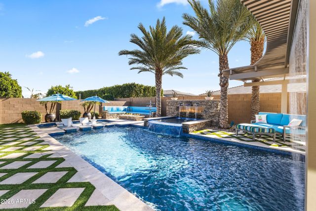 12547 W TUCKEY Lane, Glendale, AZ 85307