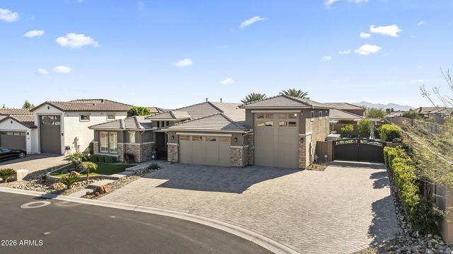 12547 W TUCKEY Lane, Glendale, AZ 85307