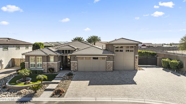 12547 W TUCKEY Lane, Glendale, AZ 85307