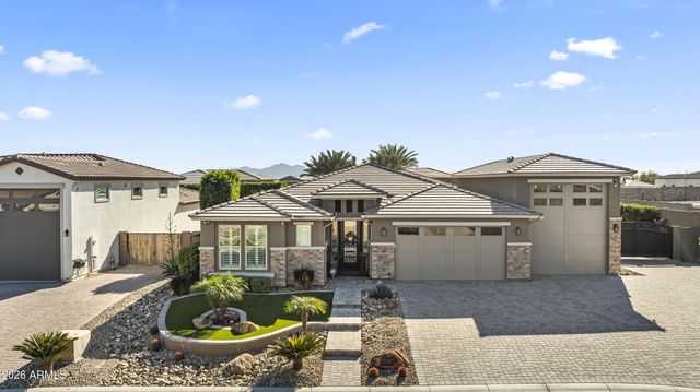 12547 W TUCKEY Lane, Glendale, AZ 85307