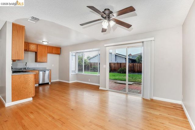 909 Rhine Way, Oakley, CA 94561