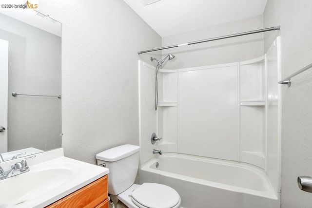 909 Rhine Way, Oakley, CA 94561