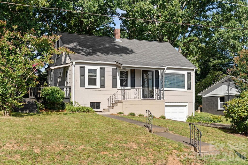 13 Browndale Road, Asheville, NC 28805