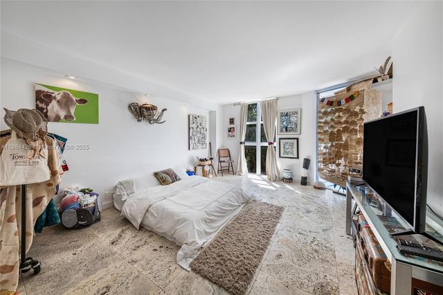 2000 Towerside Ter 510, Miami, FL 33138