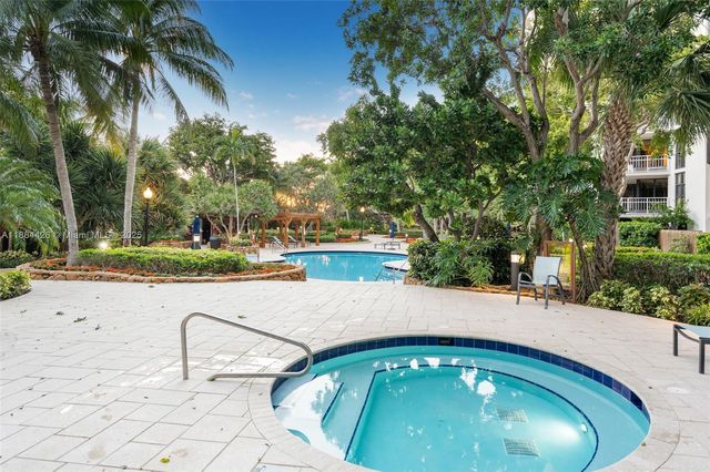 2000 Towerside Ter 510, Miami, FL 33138