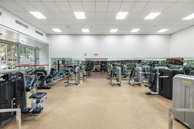 2000 Towerside Ter 510, Miami, FL 33138
