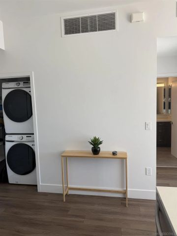 1401 Union St 2804, San Diego, CA 92101