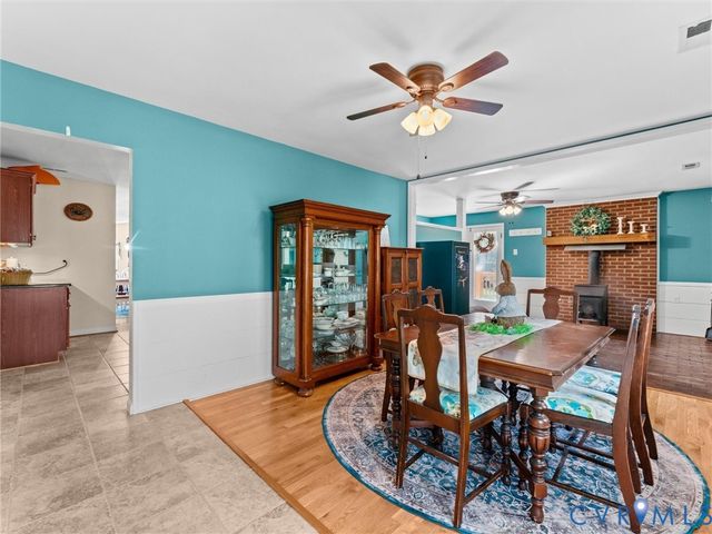 10488 Old Telegraph Rd, Ashland, VA 23005