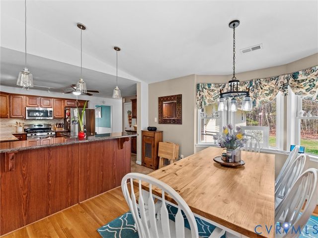 10488 Old Telegraph Rd, Ashland, VA 23005