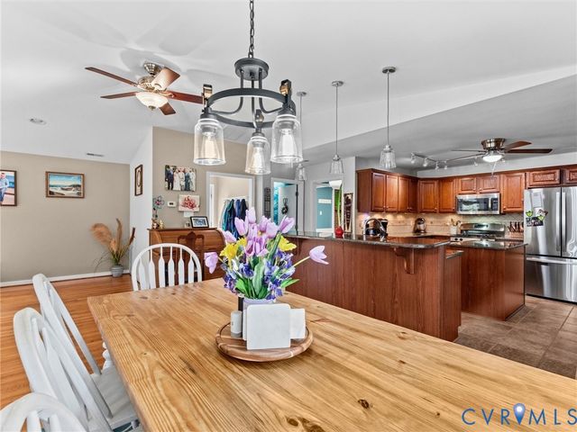 10488 Old Telegraph Rd, Ashland, VA 23005