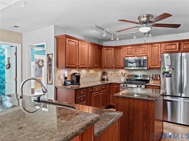 10488 Old Telegraph Rd, Ashland, VA 23005