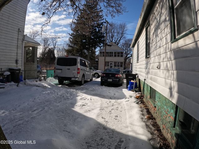 22 Orr Street, Troy, NY 12180