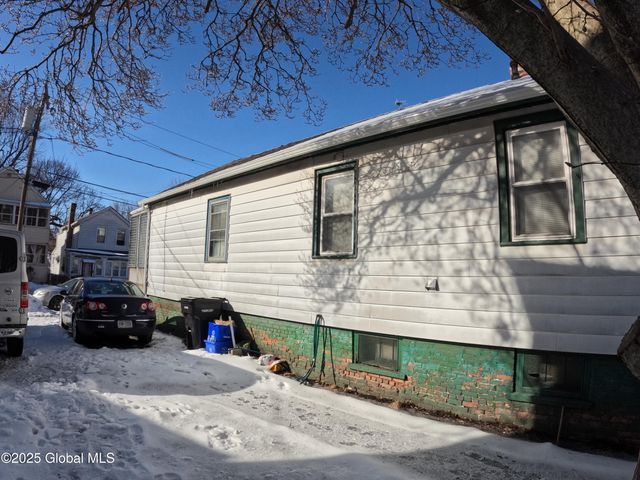 22 Orr Street, Troy, NY 12180