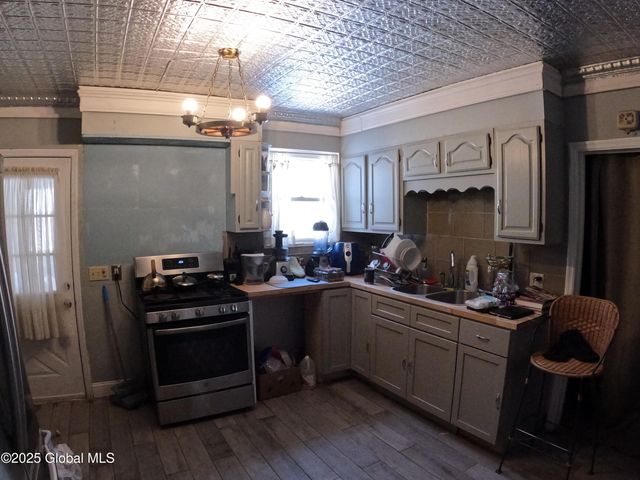 22 Orr Street, Troy, NY 12180