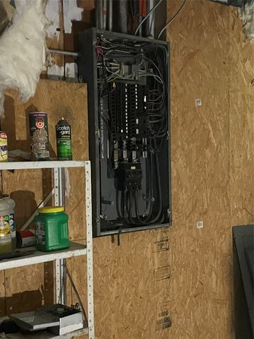 109 W Broadway, Lexington, OK 73051