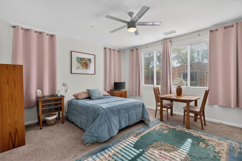 Image 18 of property listing at 674 Agua Dulce Avenue, Clovis, CA 93619