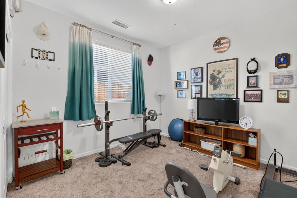 Image 28 of property listing at 674 Agua Dulce Avenue, Clovis, CA 93619
