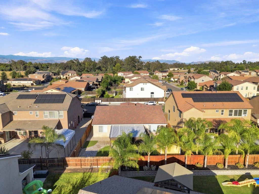 Image 46 of property listing at 674 Agua Dulce Avenue, Clovis, CA 93619