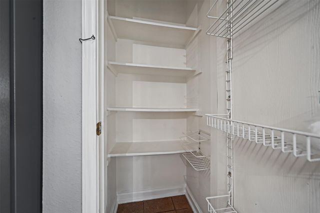 137 Hay Meadow RD, Cedar Creek, TX 78612